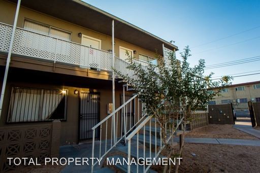 Building Photo - 520 Calcaterra Cir