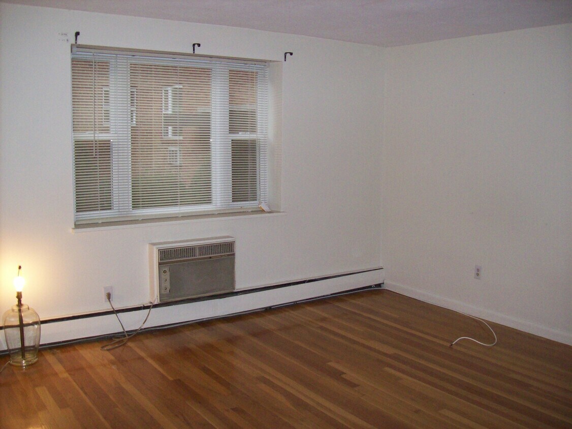 Primary Photo - 59 Colborne Rd