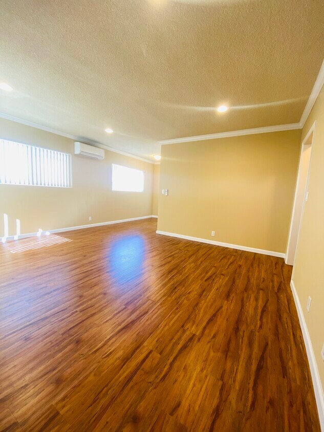 Foto principal - 3534 Perlita Ave