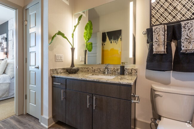 1BR, 1BA - 706 SF - Alta Green Mountain