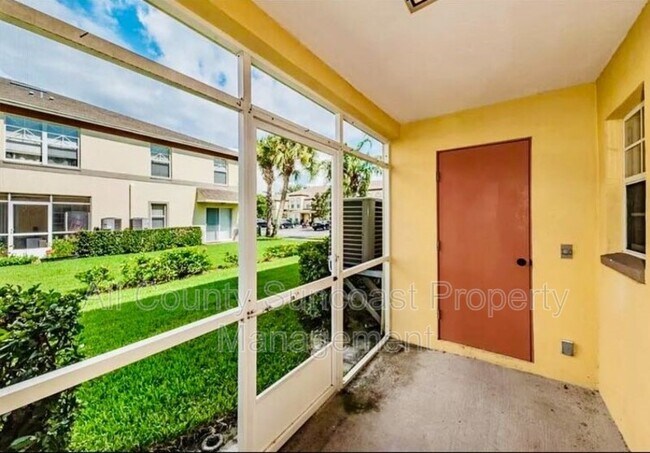 Foto del edificio - 3872 Mariner Dr