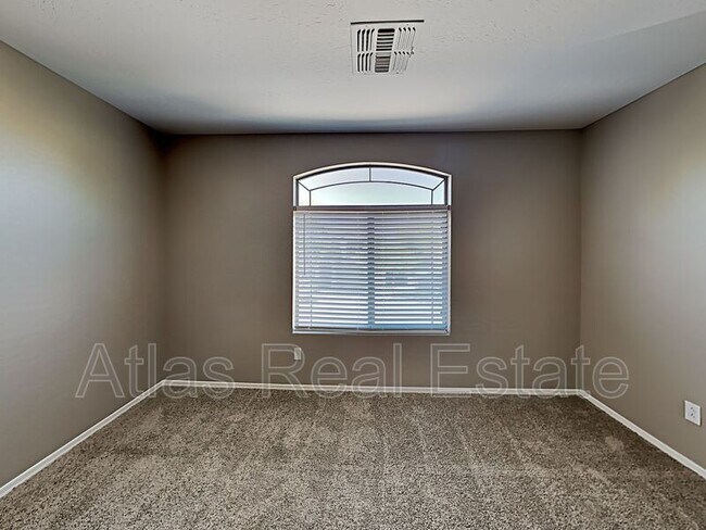 Foto del edificio - 8559 W Jocelyn Terrace