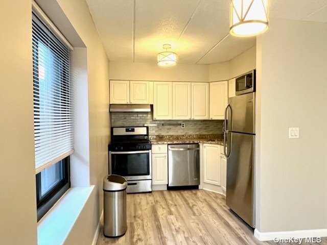 Foto del edificio - 213-02 42nd Ave