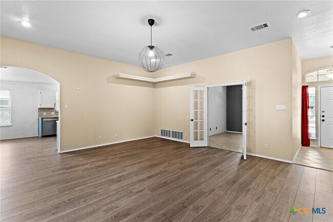 Building Photo - 4009 Tiger Dr