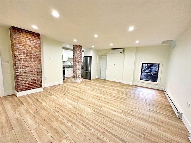 Foto del edificio - 128 Webster St