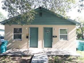 Building Photo - 901 W Anderson St