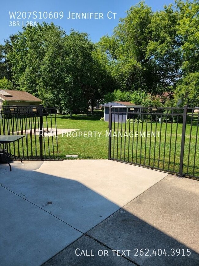 Building Photo - W207S10609 Jennifer Ct