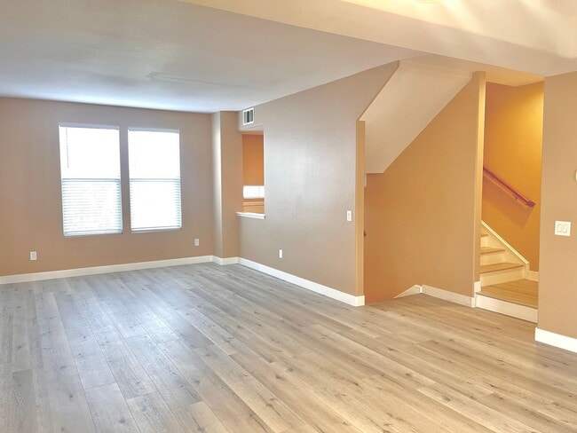Building Photo - Three Story Four Bedroom 2.5 Bathroom Condo for lease $3,095