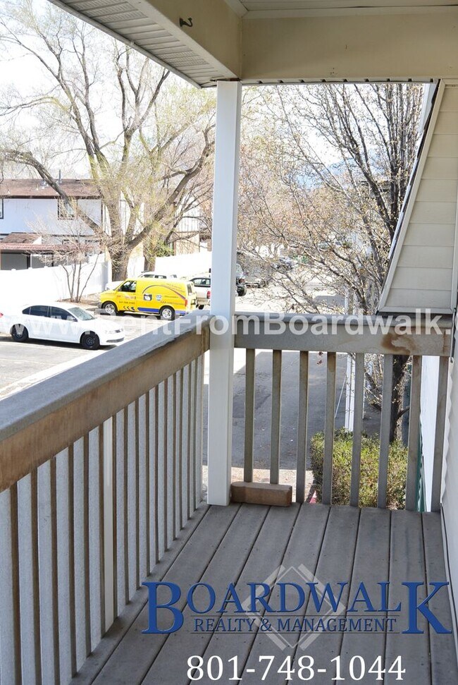 Foto del edificio - Two Bedroom With Great Amenities in Taylor...