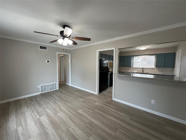 Building Photo - 1626 W Boyd St