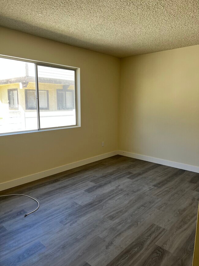 Building Photo - 2210 Clark Ln