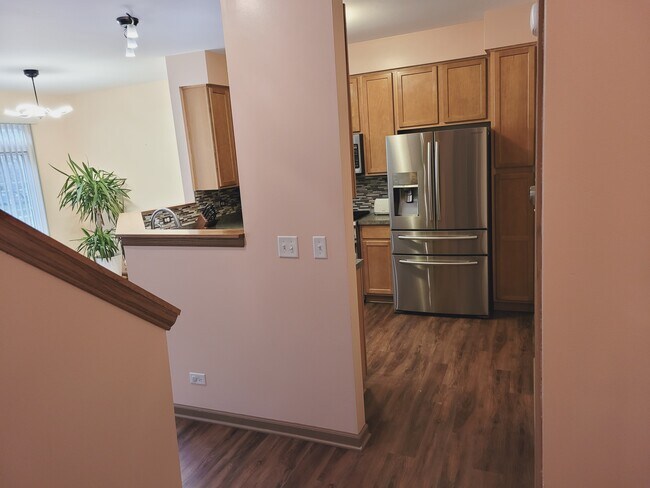 Building Photo - 24205 Walnut Cir