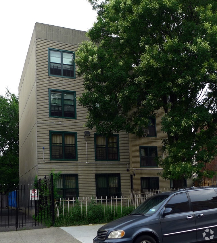 Building Photo - 89 Hart St