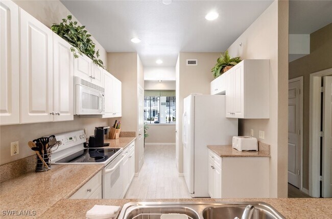Foto del edificio - 7920 Mahogany Run Ln