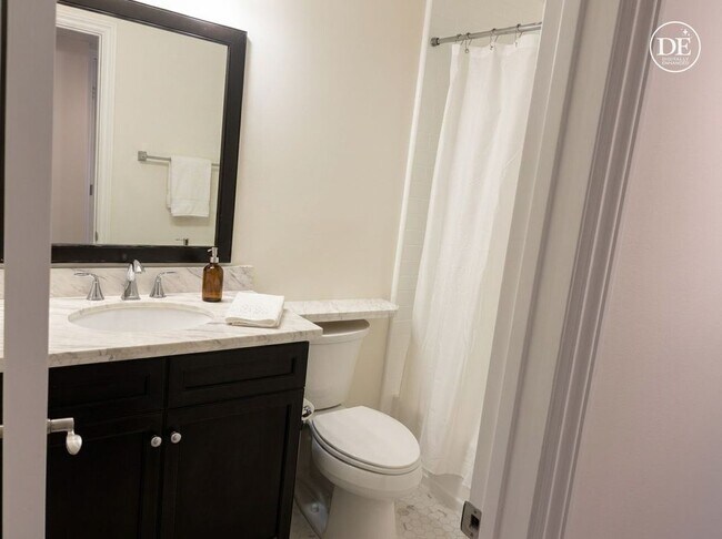 Foto del edificio - 11640 Woodbridge St