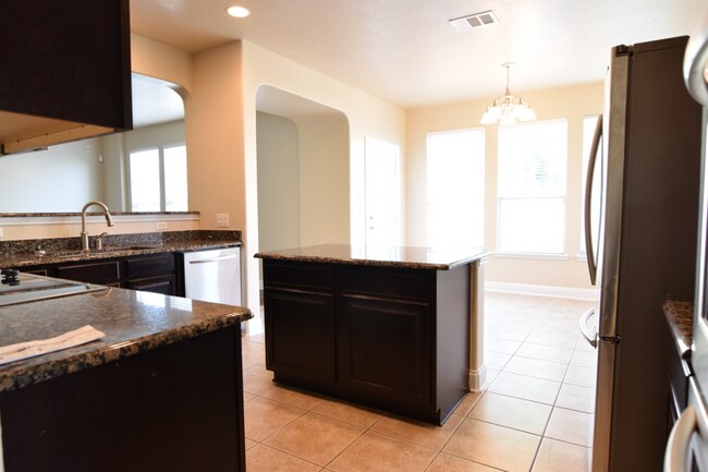 Foto del edificio - 8908 Vista Valley Dr