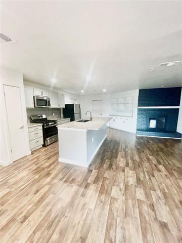 Building Photo - 1545 Drury Dr