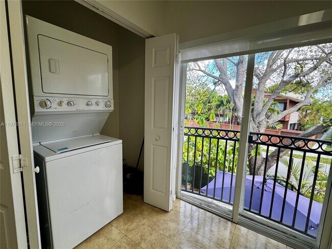 Foto del edificio - 6676 SW 115th Ct