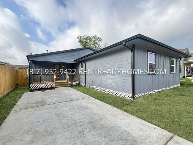 Photo - 1416 Fairbanks St House