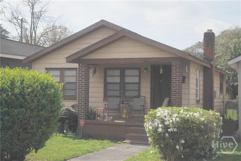 Building Photo - 711 W 46th St