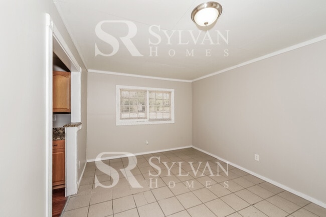 Building Photo - Come quick and see this 3Bed, 1Bath home!