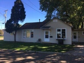 Building Photo - 1250 Bausher Ave NW