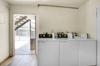 Terraces at Tarzana photo'