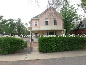 Building Photo - 1427 Spruce St