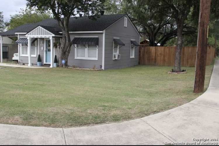 Primary Photo - 439 Cravens Ave