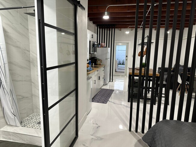 Foto del edificio - 7255 SW 39th Ter
