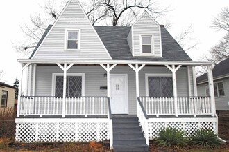 Building Photo - 9326 S 54th Ct