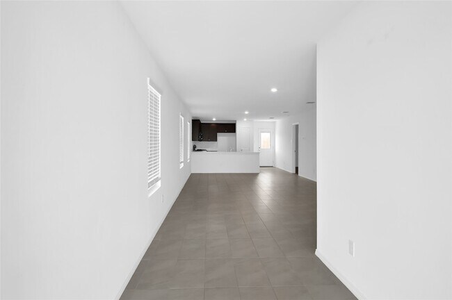 Building Photo - 7608 Bluebell Ln