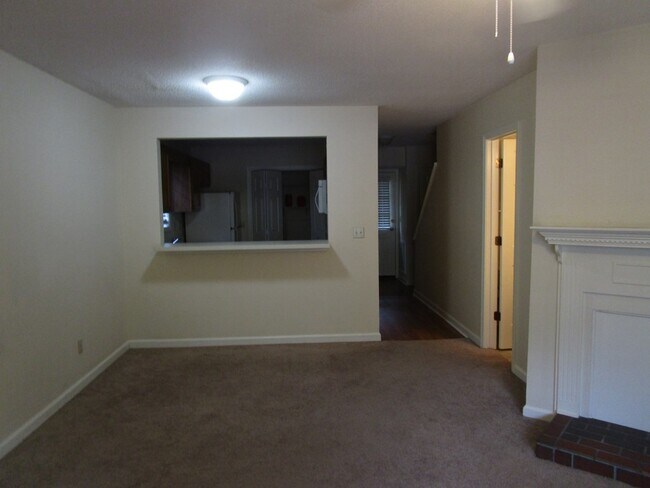 Foto del edificio - 660 Archdale Dr