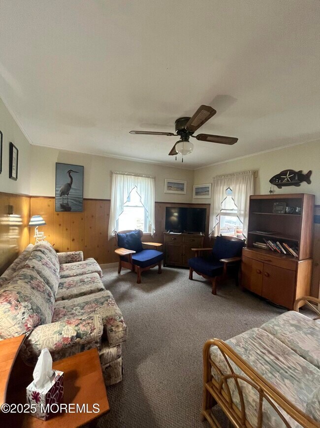 Foto del edificio - 118 Camden Ave