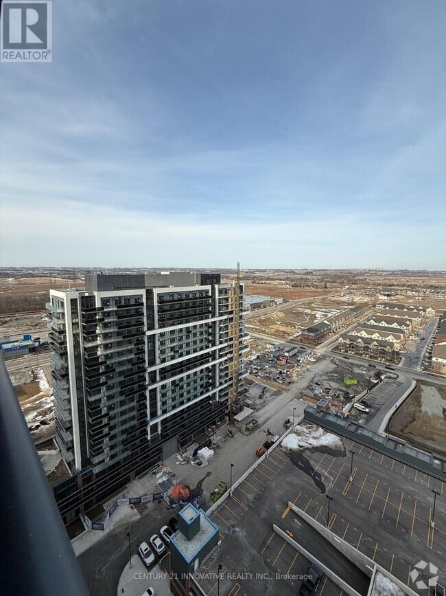 Building Photo - 2545-2545 Simcoe St N