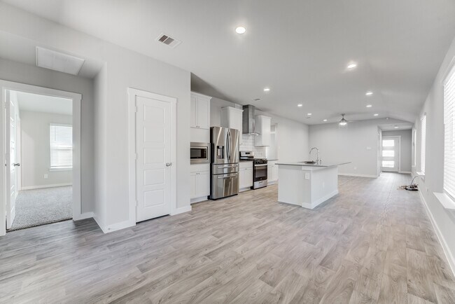 Foto del edificio - 2824 Wingmore Ln