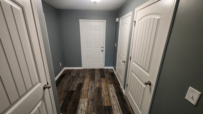 Building Photo - 1510 Grassypointe Ct