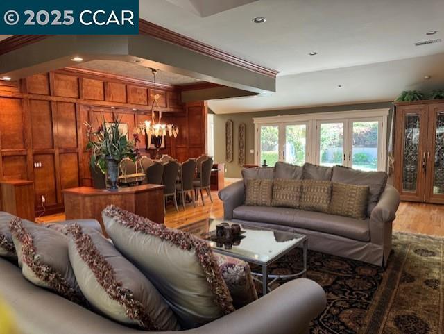 Building Photo - 102 Overhill Rd