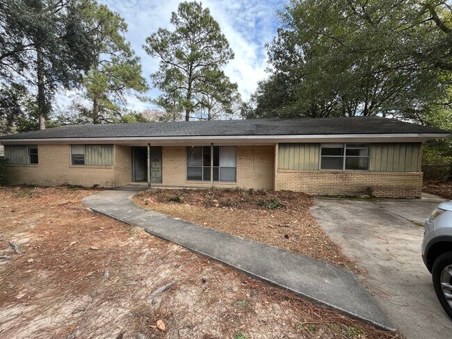 Foto del edificio - 211 Henderson St