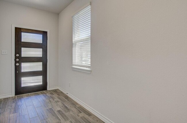 Building Photo - 196 Pepperbark Loop