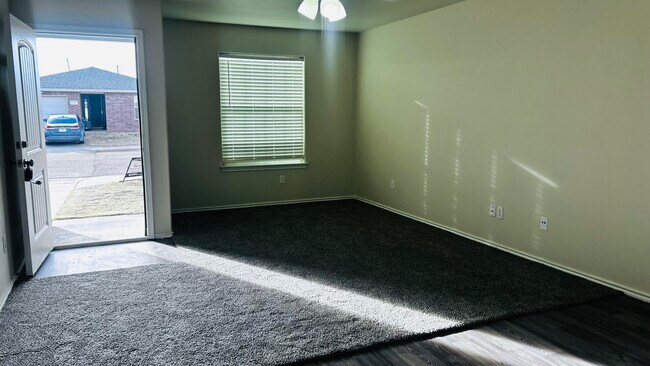 Building Photo - 8905 Terrell Ave