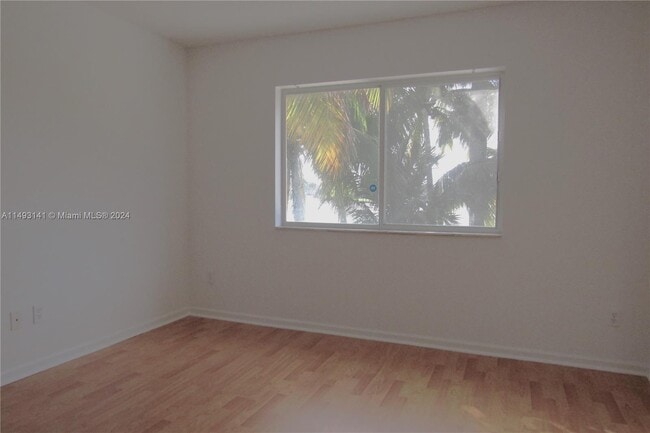 Building Photo - 17278 SW 139th Ct