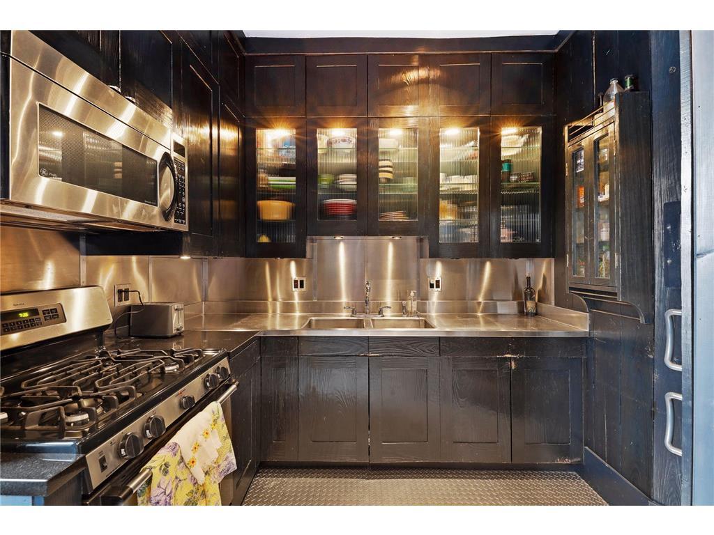 Foto principal - 609 S 9th St