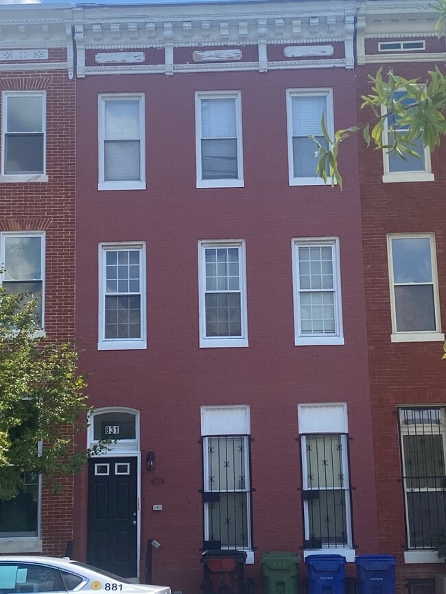 Photo - 831 E Chase St Apartment