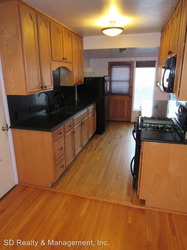 Building Photo - 3 br, 2 bath House - 4664 51st Street