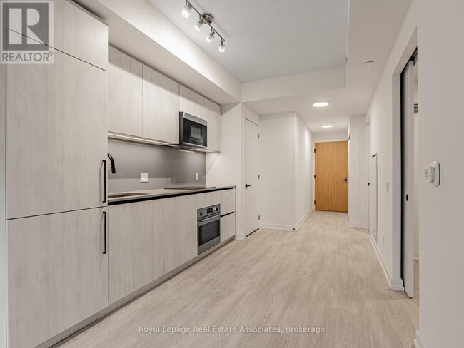 Photo du bâtiment - 33 Parliament St