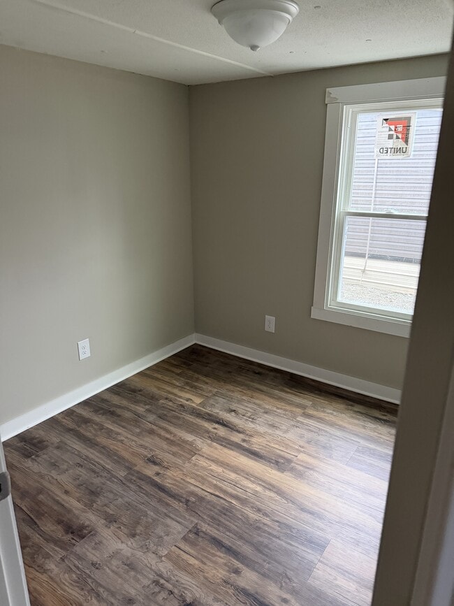 Building Photo - 105 Langford Dr