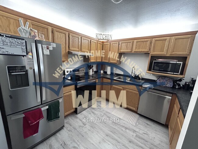 Foto del edificio - 9390 W Loomis Rd