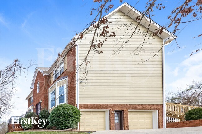 Foto del edificio - 1513 Oak Park Dr