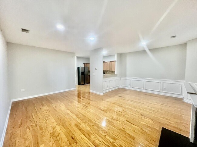 Foto del edificio - 3110 Garrard Pl